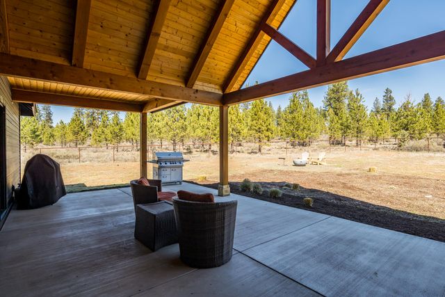 16611 Wilt Road, Sisters, OR 97759