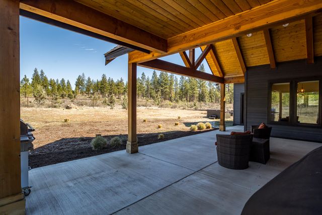 16611 Wilt Road, Sisters, OR 97759