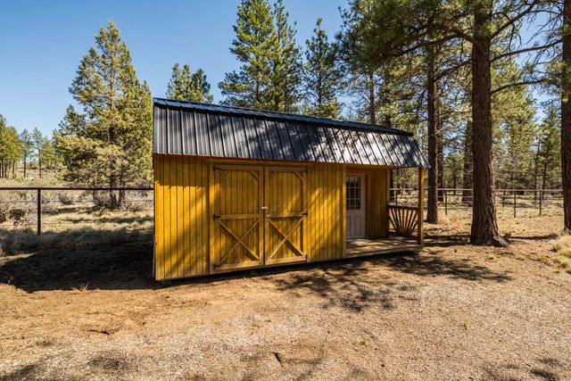 16611 Wilt Road, Sisters, OR 97759