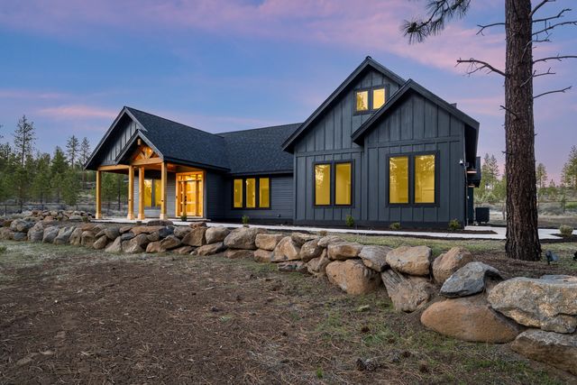 16611 Wilt Road, Sisters, OR 97759