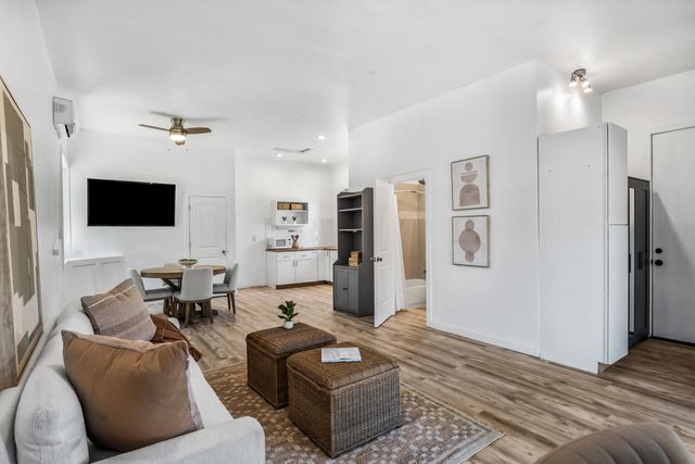 16611 Wilt Road, Sisters, OR 97759