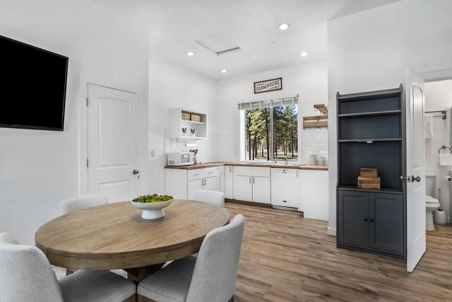 16611 Wilt Road, Sisters, OR 97759