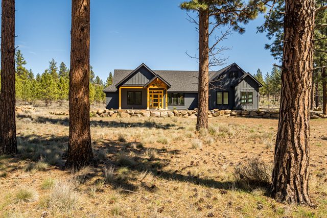 16611 Wilt Road, Sisters, OR 97759