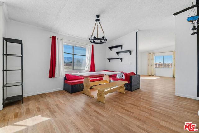 16670 E Avenue T4, Llano, CA 93544