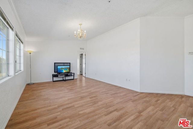 16670 E Avenue T4, Llano, CA 93544