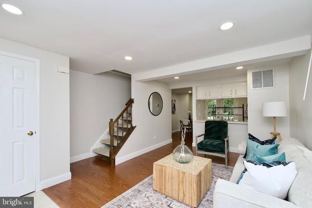 11900 FIELDTHORN CT, Reston, VA 20194