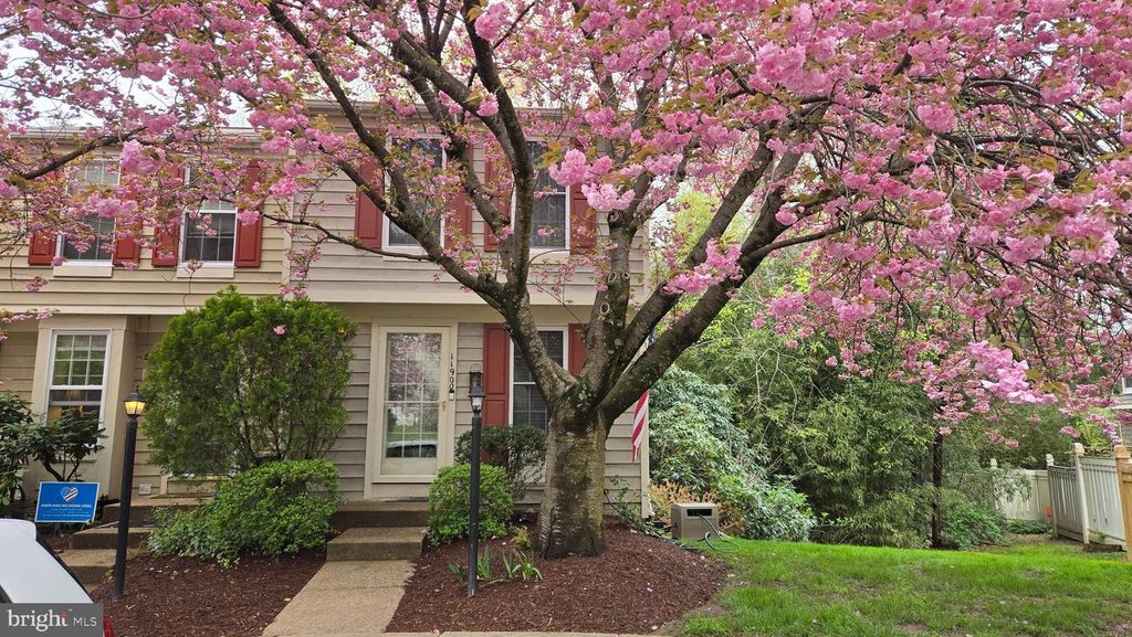 11900 FIELDTHORN CT, Reston, VA 20194