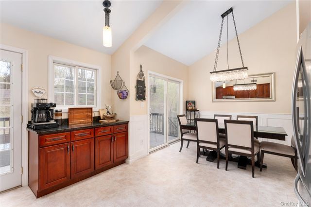 591 Meadow Road, Kings Park, NY 11754