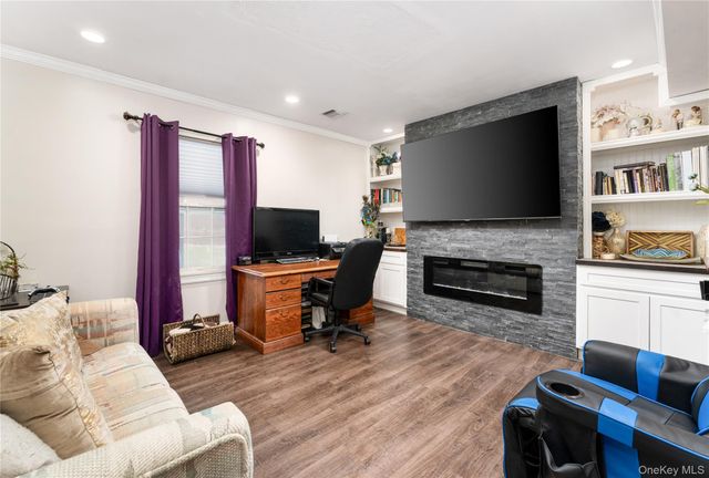 591 Meadow Road, Kings Park, NY 11754