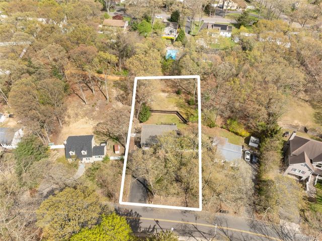 591 Meadow Road, Kings Park, NY 11754