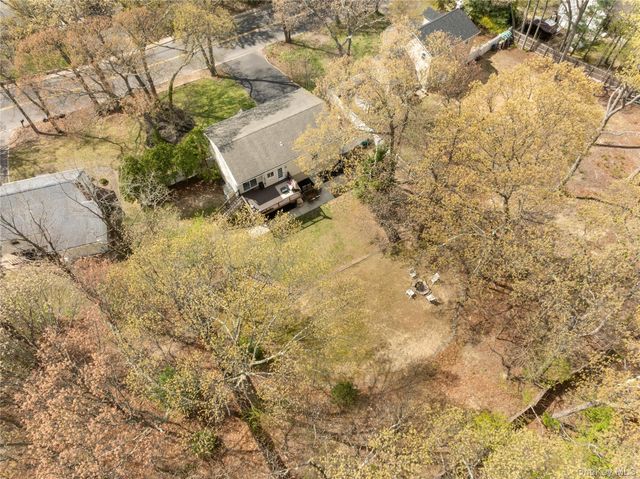 591 Meadow Road, Kings Park, NY 11754