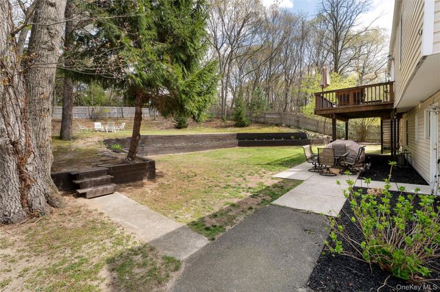 591 Meadow Road, Kings Park, NY 11754