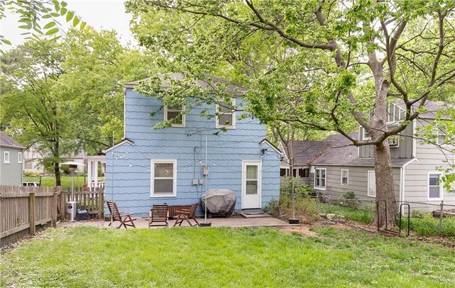 7215 Walnut Street, Kansas City, MO 64114