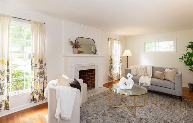 7215 Walnut Street, Kansas City, MO 64114