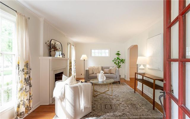 7215 Walnut Street, Kansas City, MO 64114