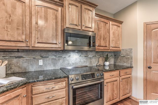 21315 Blackstone Circle, Gretna, NE 68028