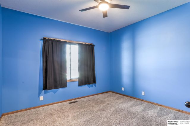 21315 Blackstone Circle, Gretna, NE 68028