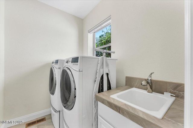 1636 Robb Drive, Carson City, NV 89703