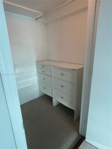 500 Brickell Ave 3105, Miami, FL 33131