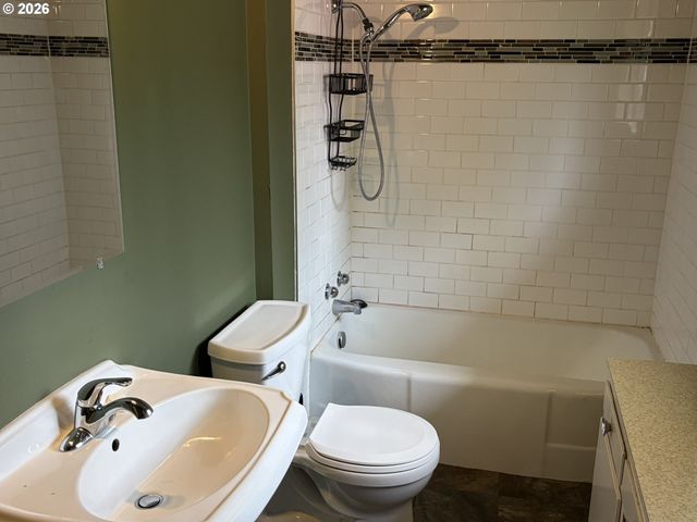 3845 Ne 65TH Ave, Portland, OR 97213