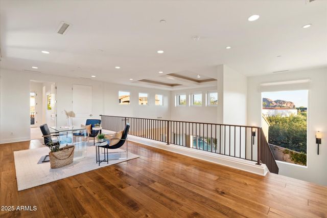 3965 E SIERRA VISTA Drive, Paradise Valley, AZ 85253