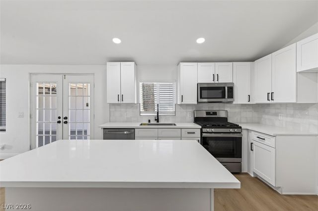 5519 Hobble Creek Drive, Las Vegas, NV 89120