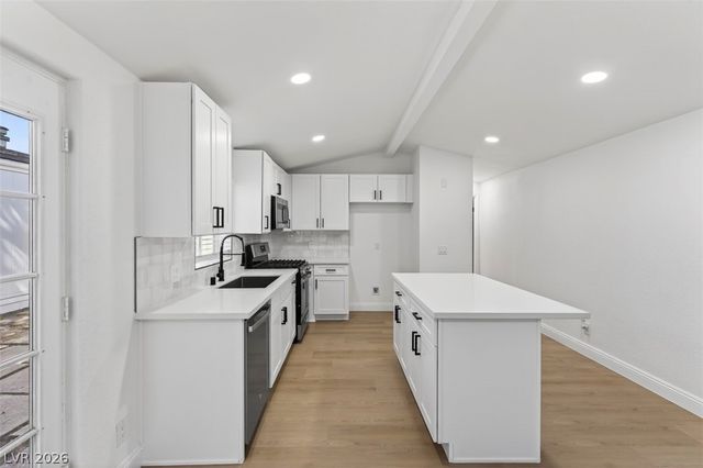 5519 Hobble Creek Drive, Las Vegas, NV 89120