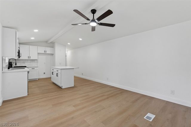 5519 Hobble Creek Drive, Las Vegas, NV 89120