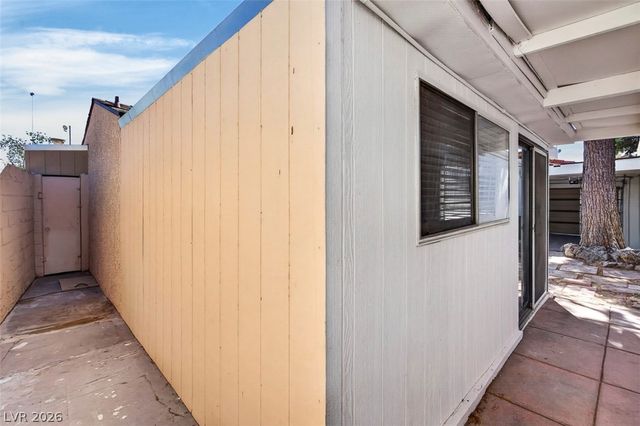 5519 Hobble Creek Drive, Las Vegas, NV 89120