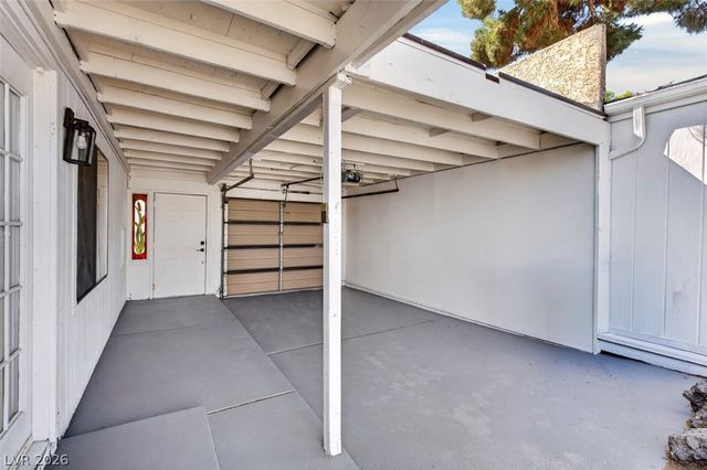 5519 Hobble Creek Drive, Las Vegas, NV 89120