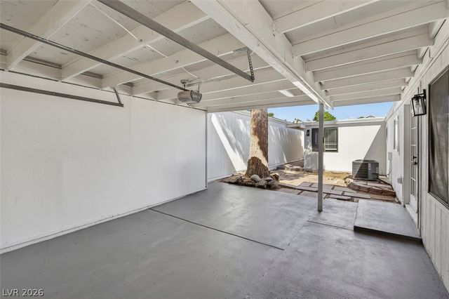5519 Hobble Creek Drive, Las Vegas, NV 89120