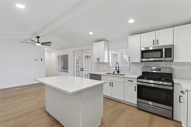 5519 Hobble Creek Drive, Las Vegas, NV 89120