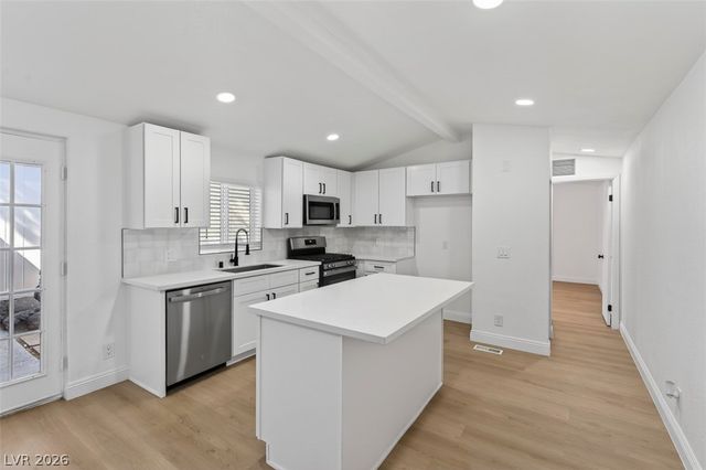5519 Hobble Creek Drive, Las Vegas, NV 89120
