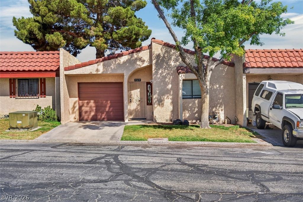 5519 Hobble Creek Drive, Las Vegas, NV 89120