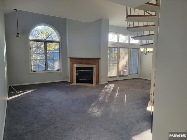 209 Cambridge Drive, Ramsey, NJ 07446