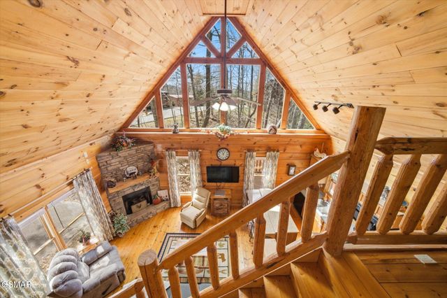 2430 N School Hse Gap Road, Sevierville, TN 37876