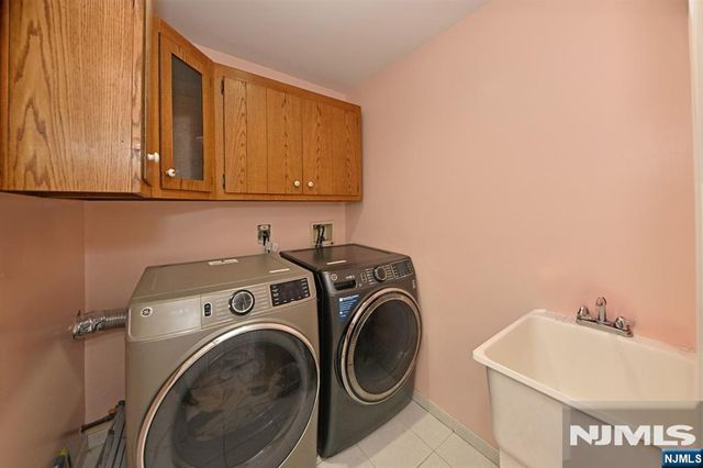 176 Werimus Road, Woodcliff Lake, NJ 07677