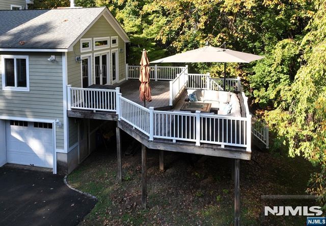 176 Werimus Road, Woodcliff Lake, NJ 07677