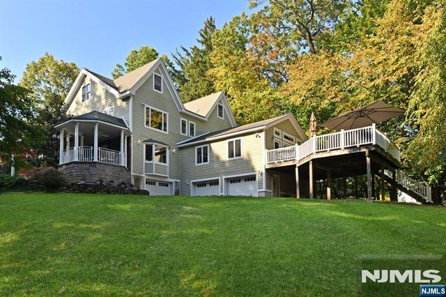 176 Werimus Road, Woodcliff Lake, NJ 07677