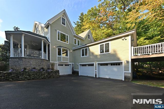 176 Werimus Road, Woodcliff Lake, NJ 07677