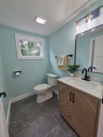 15 Beachway Rd, Sandwich, MA 02537