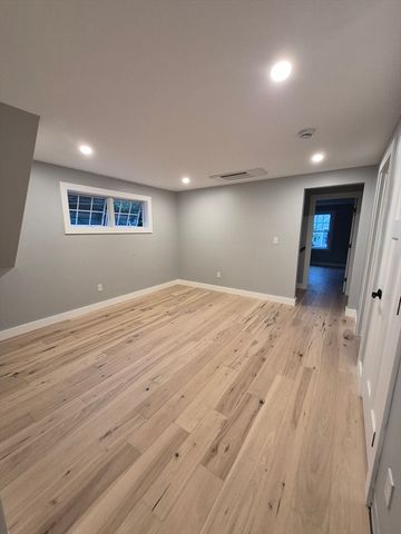15 Beachway Rd, Sandwich, MA 02537