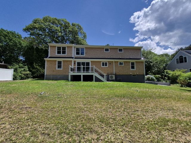 15 Beachway Rd, Sandwich, MA 02537