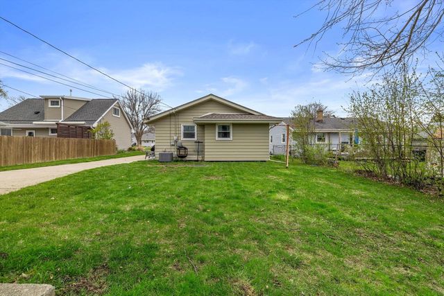 5301 Marboro DRIVE, Racine, WI 53406