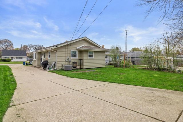 5301 Marboro DRIVE, Racine, WI 53406