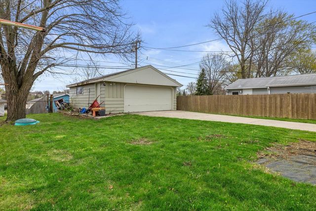 5301 Marboro DRIVE, Racine, WI 53406