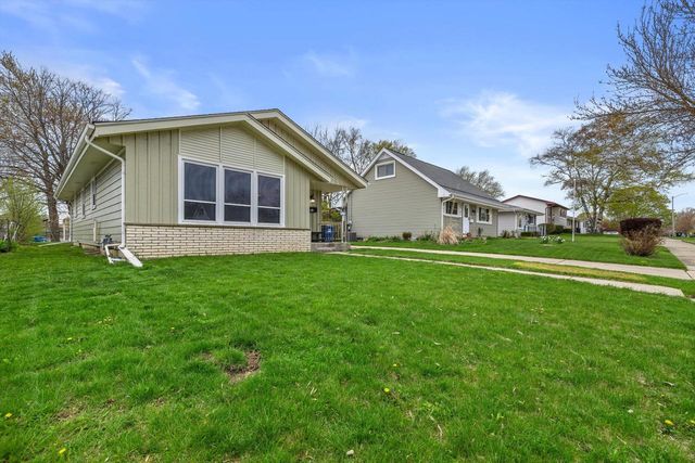 5301 Marboro DRIVE, Racine, WI 53406