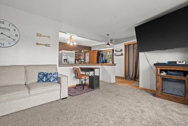 5301 Marboro DRIVE, Racine, WI 53406