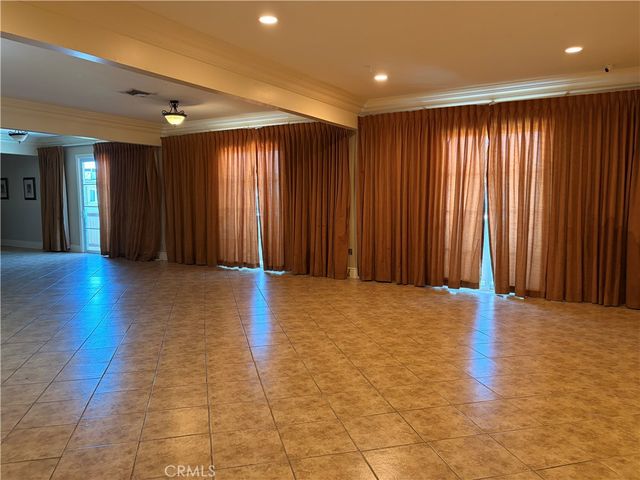 20146 Cohasset Street 5, Winnetka, CA 91306