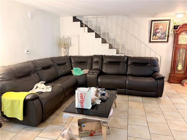 20146 Cohasset Street 5, Winnetka, CA 91306